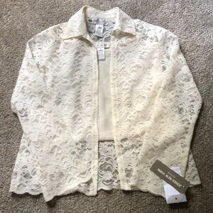 Jones New York 2 piece elegant lace blouse and camisole new with tags